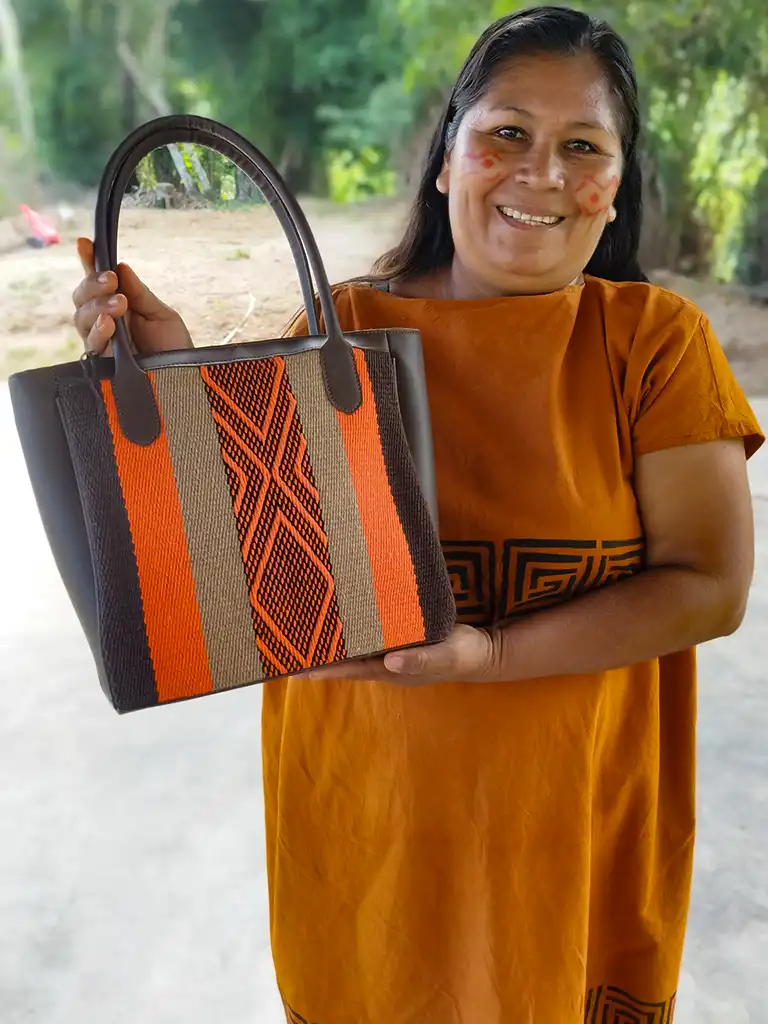 Luzmila y cartera